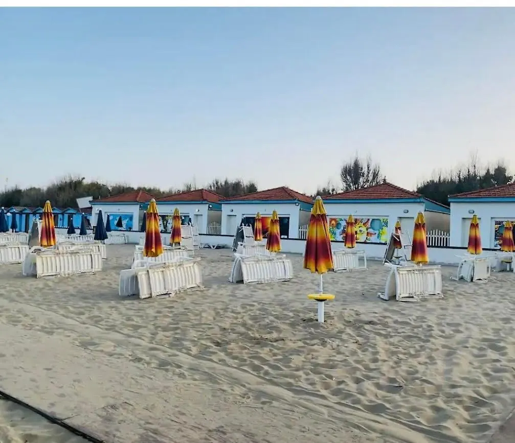 Villaggio Albergo Internazionale La Plaja Aeroporto di Catania Fontana Rossa 3*,