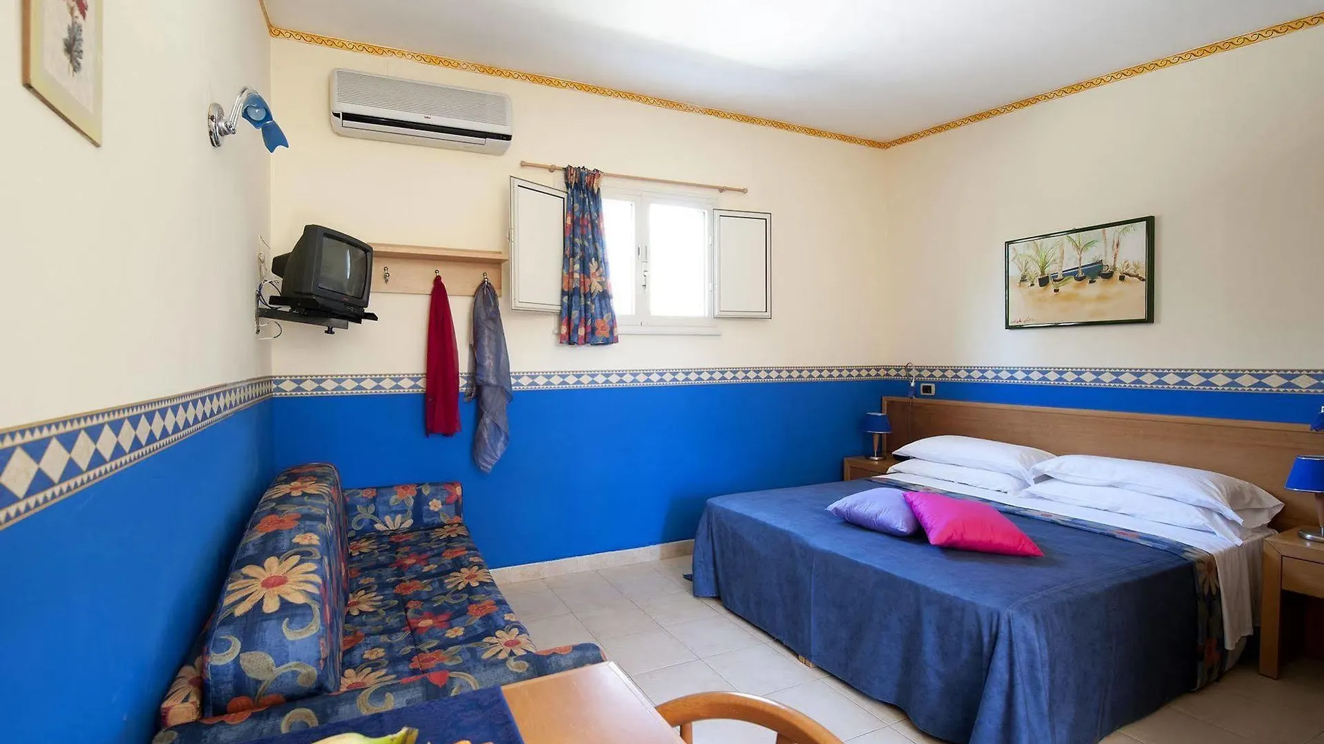 Villaggio Albergo Internazionale La Plaja Aeroporto di Catania Fontana Rossa 3*,
